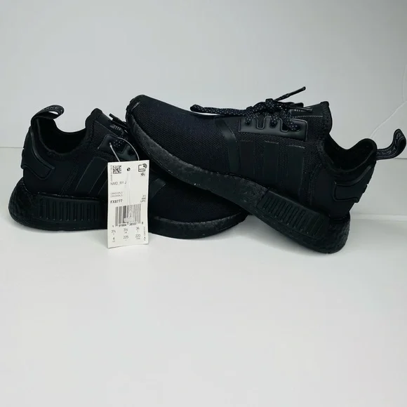 Adidas Originals NMD_R1 J FX8777 Triple Black Running Shoes Mens Sz4-Womens 5.5